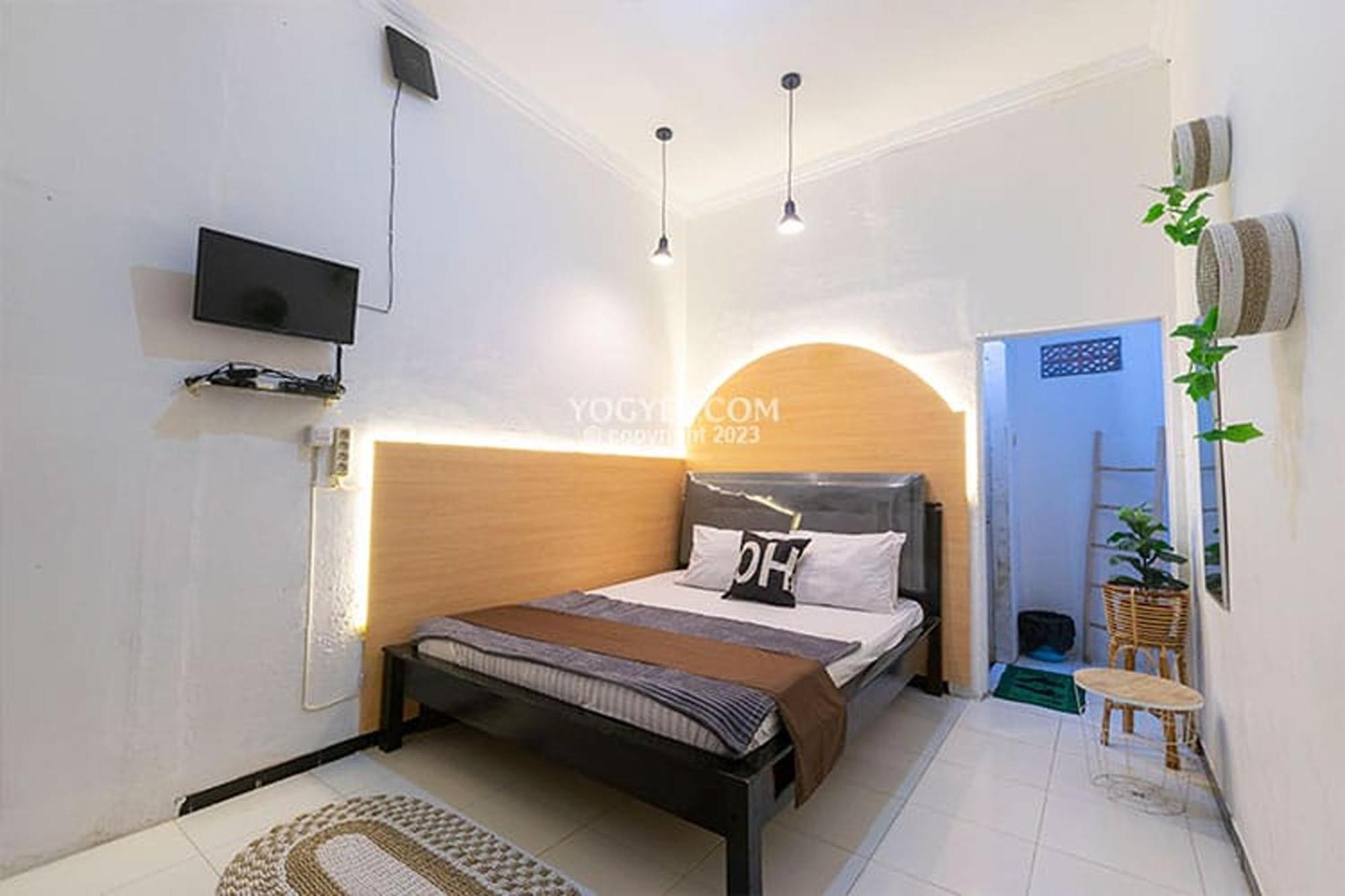 Destiny House Hotel Yogyakarta Exterior photo