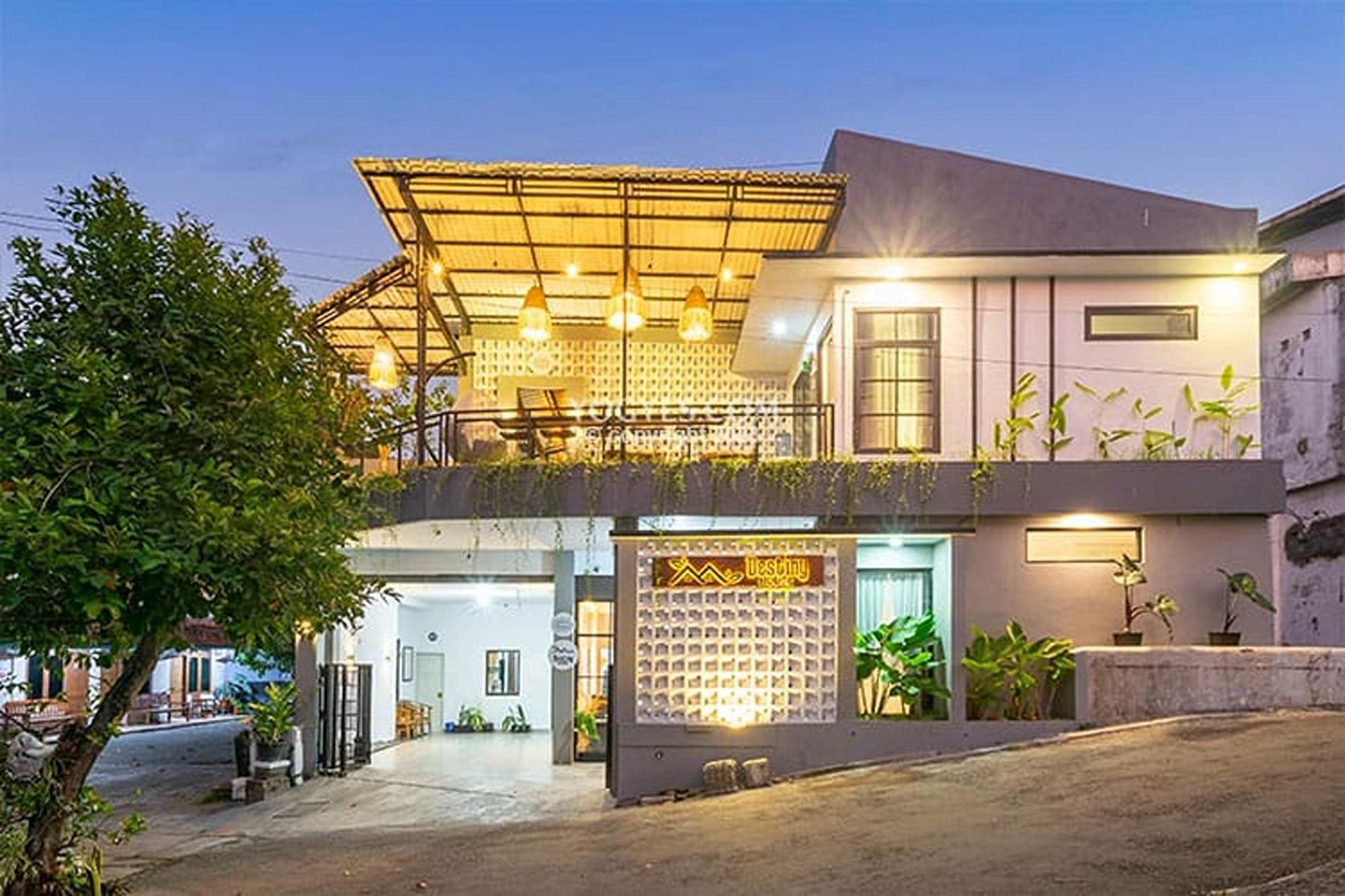 Destiny House Hotel Yogyakarta Exterior photo